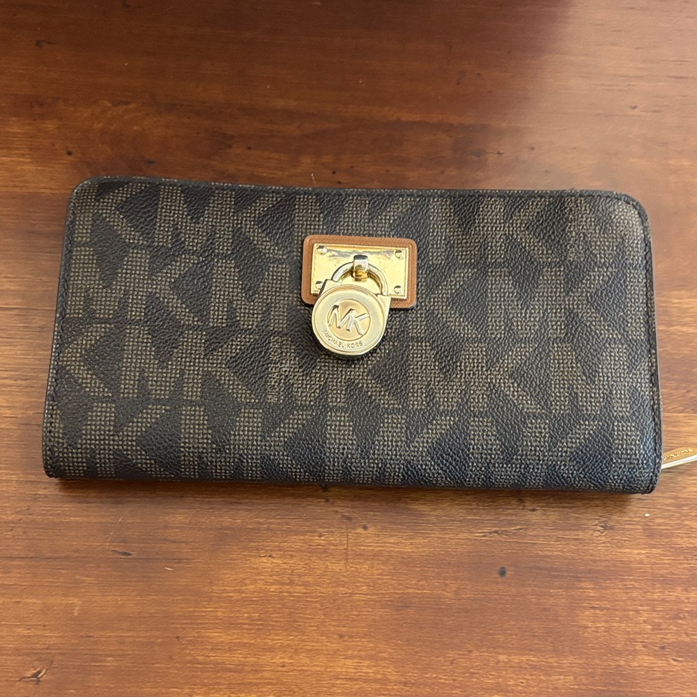 Michael Kors Blrown and Gold Wallet with Signature Style